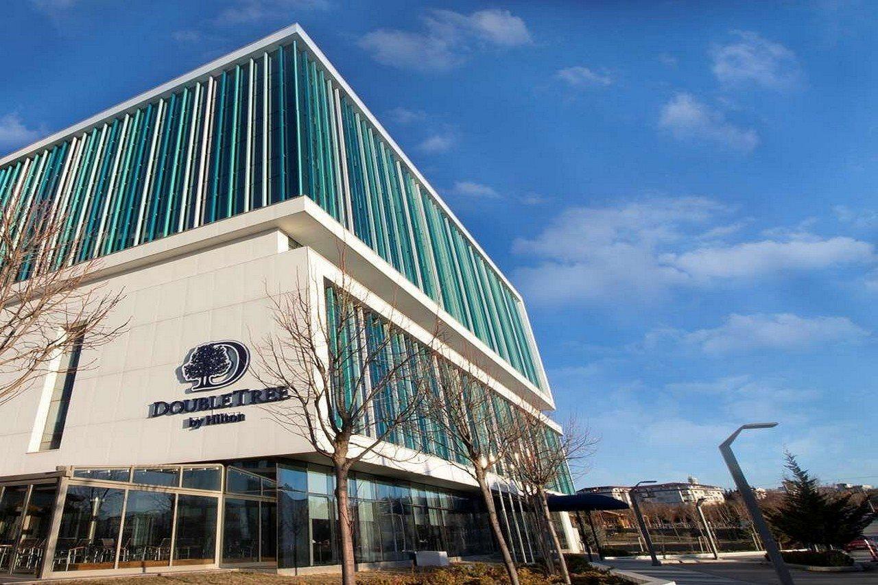 Doubletree By Hilton Ankara Incek Hotel Ngoại thất bức ảnh